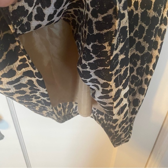 Belongsci Blouse Shirt Fully Lined Leopard Print Tunic with Bell Sleeves Size M - Picture 8 of 10